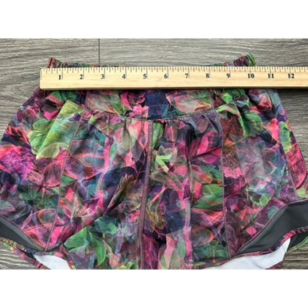 Lululemon Hotty Hot Low-Rise Lined Short 4" Vivid Floral Tone Multi GraphiteGrey - Picture 3 of 8
